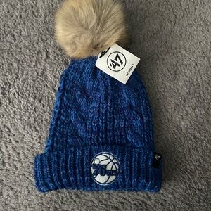 Sixers Women’s Blue Pom-Pom Beanie